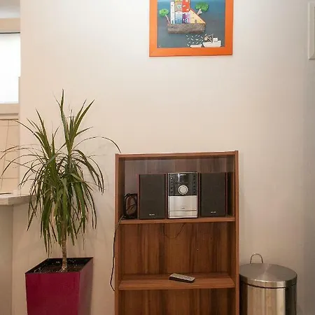 King's Garden Apartman