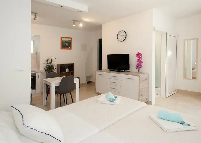 Apartment King's Garden *