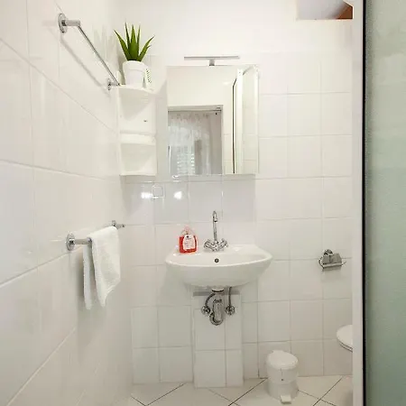 King's Garden Apartment